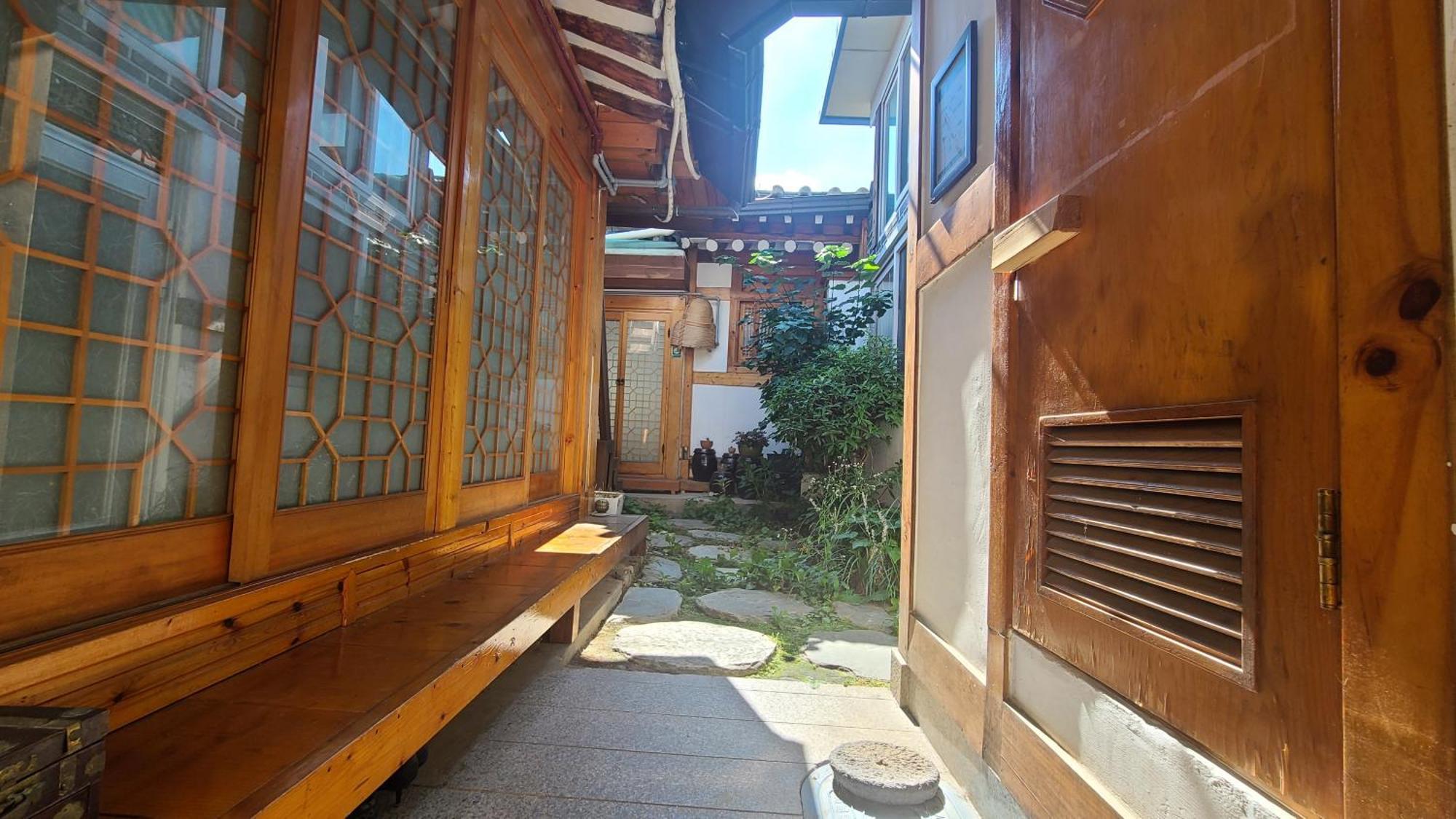 Guest house Yeonwoo House